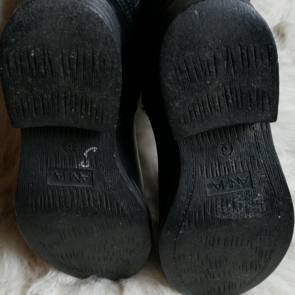 👢Anna Black Knee Boots - Picture 7 of 7